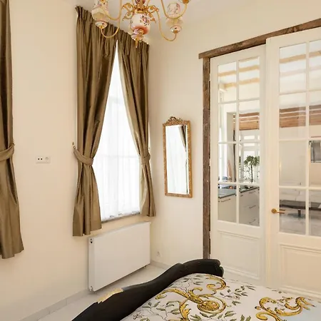 The Golden Gardens - R.q.c. The Hague