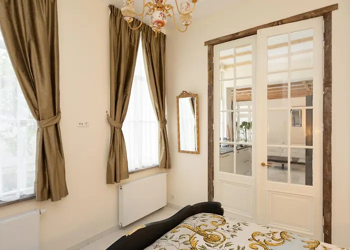 The Golden Gardens - R.q.c. Haag