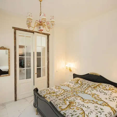 דירה The Golden Gardens - R.q.c.