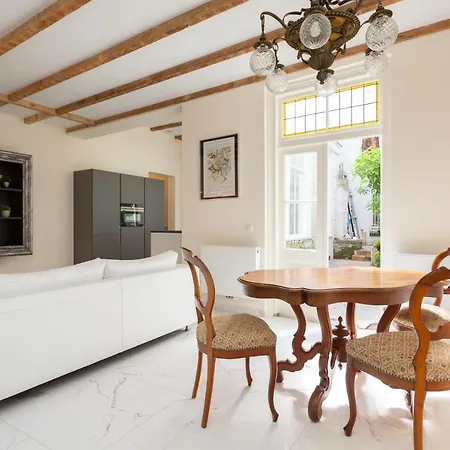 The Golden Gardens - R.q.c.