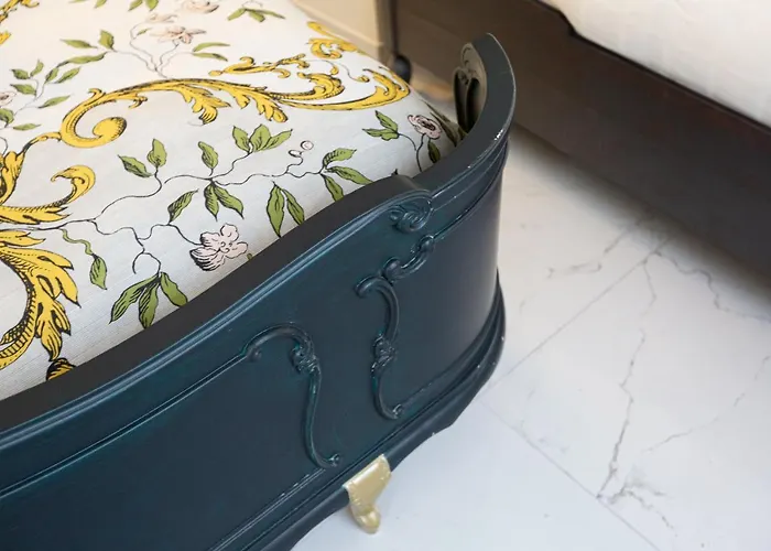 The Golden Gardens - R.q.c. La Haya